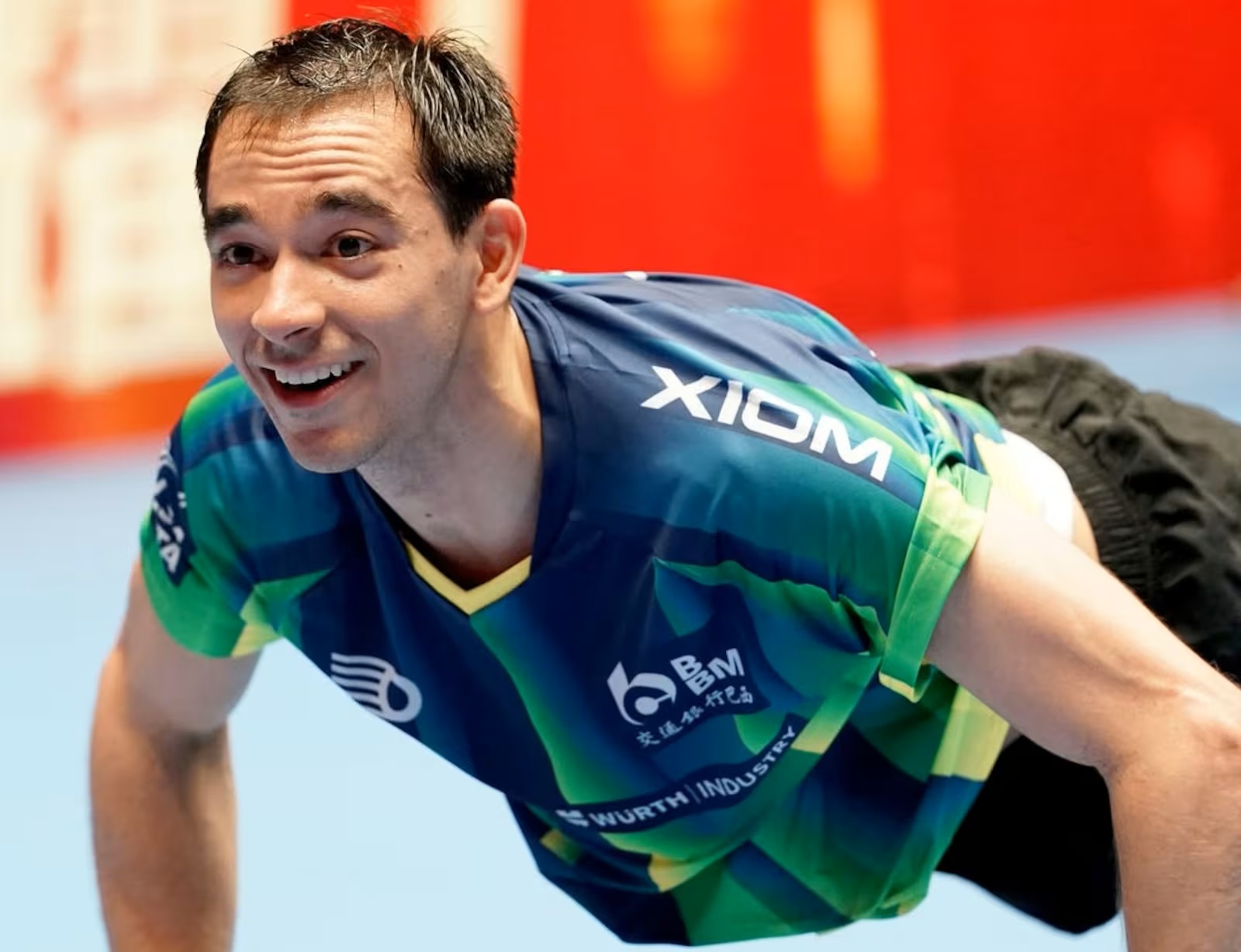 Calderano derrota líder do ranking e é campeão da Copa do Mundo de tênis de mesa