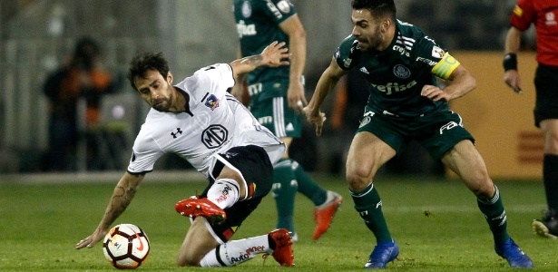  Palmeiras supera Colo-Colo no Chile e fica perto da semifinal da Libertadores