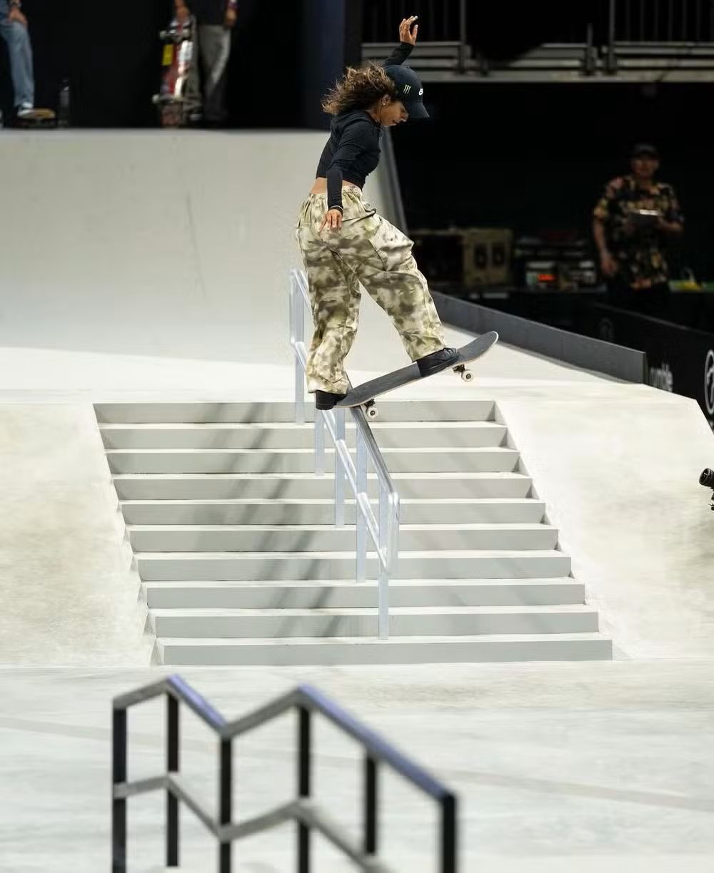 Rayssa Leal estreia na temporada da SLS com vitória na etapa de Miami