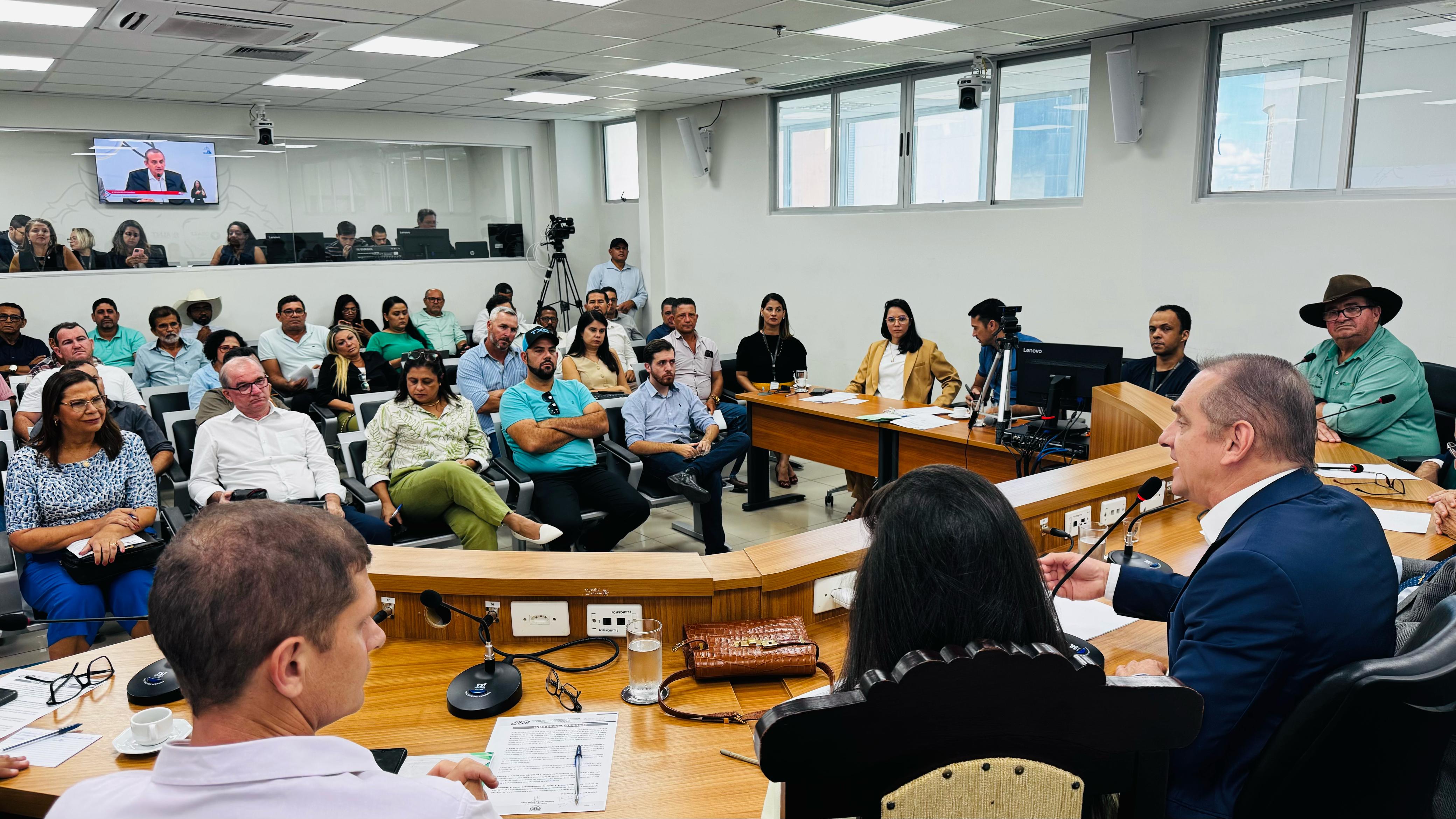 Wilson Santos alerta sobre abandono de polos  da Empaer do interior de Mato Grosso