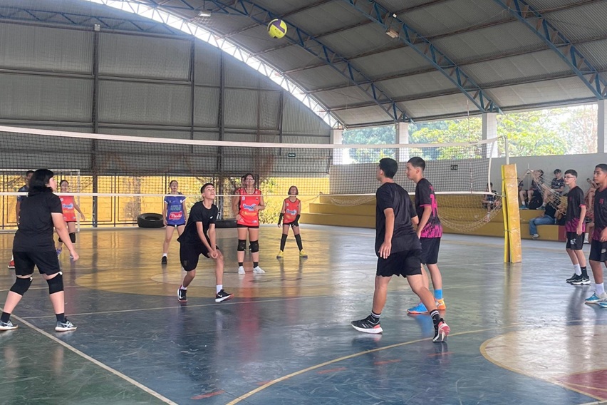 Jogos de voleibol, basquete e handebol acontecem no Sesc Rondonópolis 