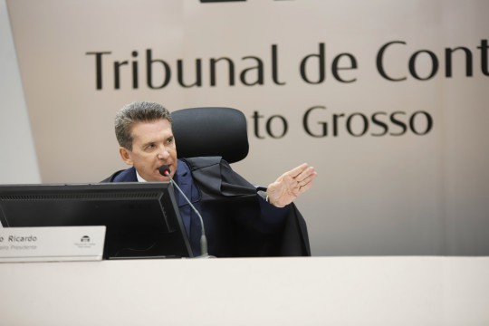TCE-MT dá  prazo de15 dias para Governo do Estado explicar situação dos consignados 