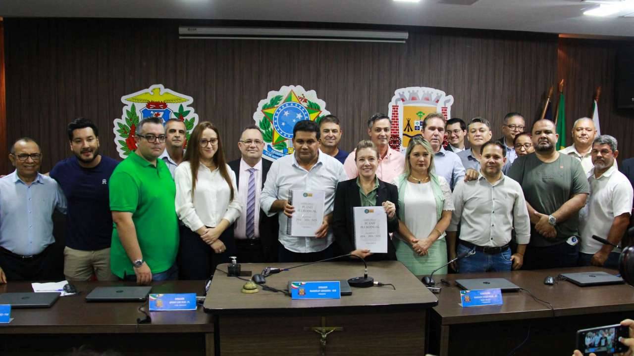 Prefeitura de VG antecipa entrega do Plano Plurianual aos vereadores