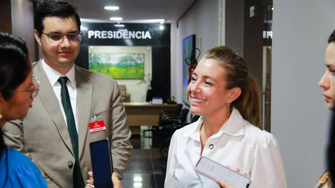 Flávia Moretti diz que já pagou R$ 16 milhões deixadas por gestões passadas
