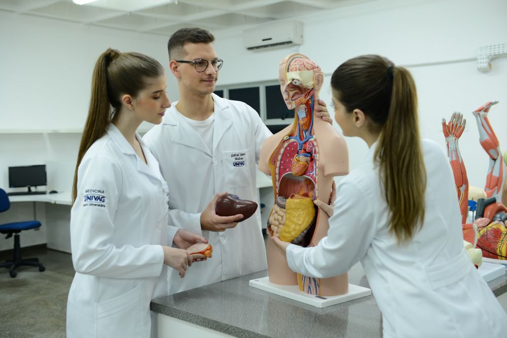 Medicina UNIVAG abre inscrições com seleção pela nota do Enem