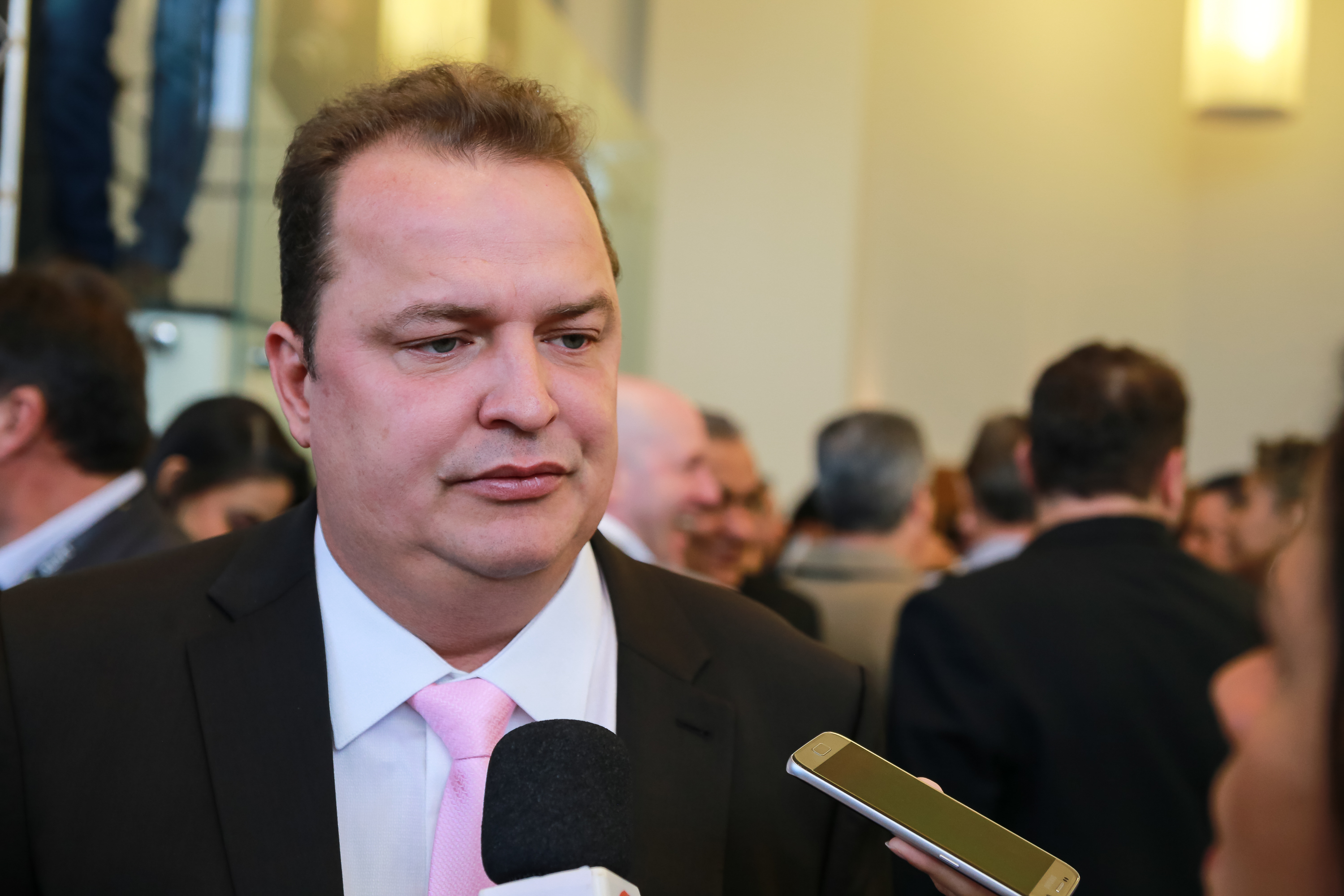 Max Russi defende apuração do TCE e descarta CPI imediata sobre empréstimos consignados