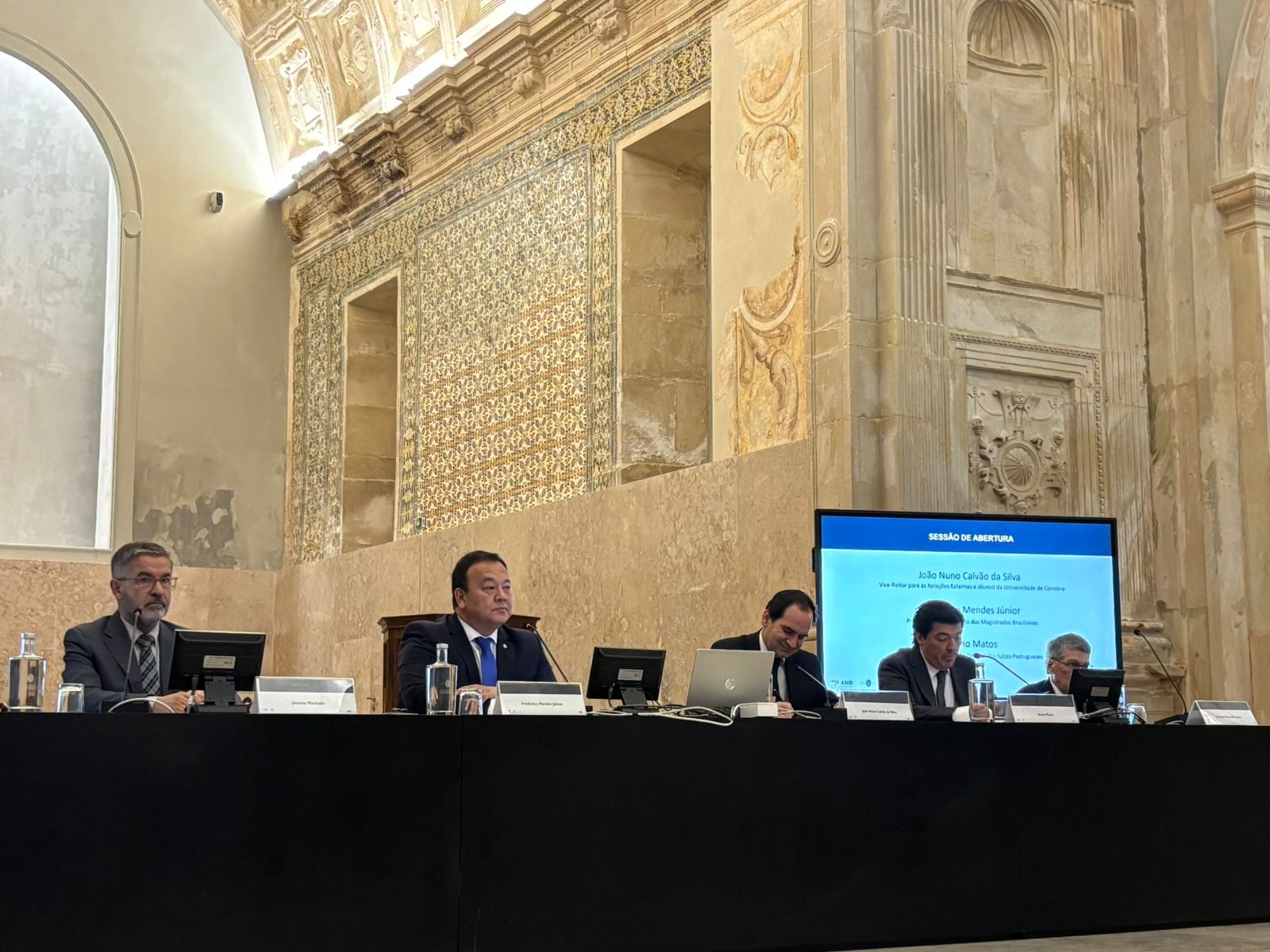Presidente da AMAM participa de Seminário em Coimbra sobre os novos desafios do direito e da Justiça