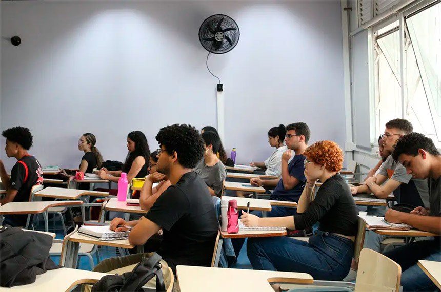 Lei das cotas amplia a 30% as vagas para negros, indígenas e quilombolas em concursos 