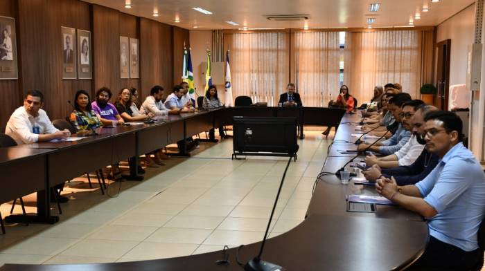 UFMT empossa novos professores aprovados em concurso