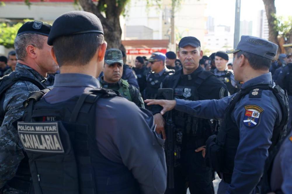 Mais de 300 militares reforçam policiamento na região central de Cuiabá e Várzea Grande
