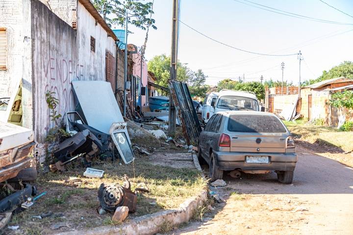 Ferros-velhos entram na mira da fiscalização da Prefeitura