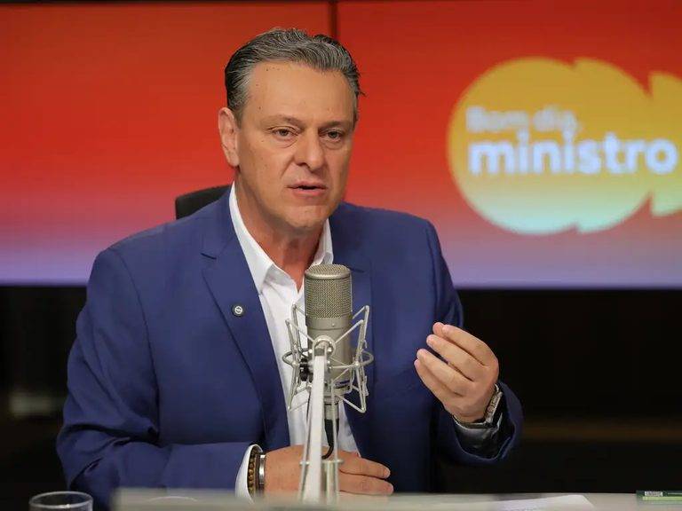 Maior apoio a médios produtores contribui para alimento mais barato, diz Fávaro