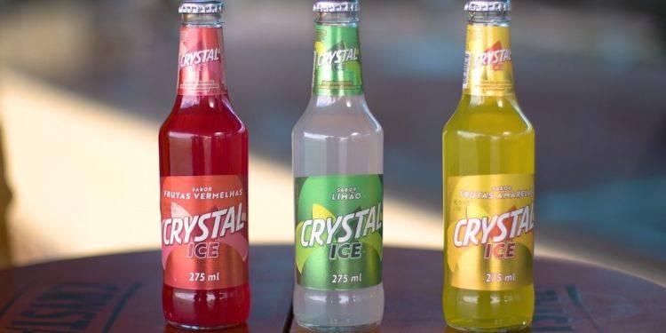  Crystal celebra 30 anos com embalagem comemorativa e reforça sua conexão com o interior do Brasil 