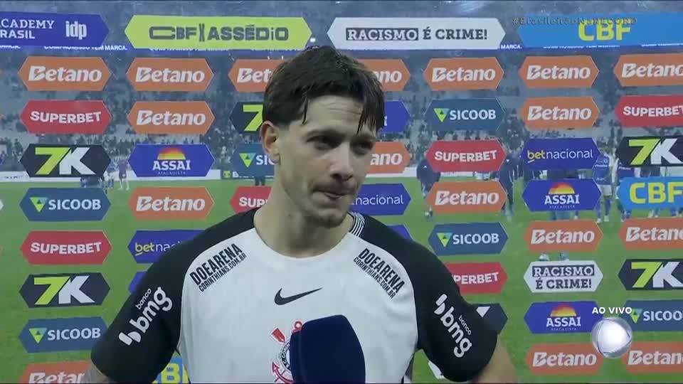 Às vezes as coisas saem, às vezes não, lamentou Garro após empate do Timão em casa