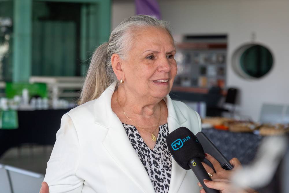 Maria Erotildes dá prazo de 10 dias para Seplag entregar documentos sobre consignados solicitados por sindicatos