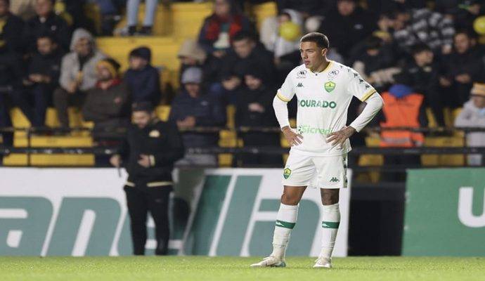 Cuiabá perde para o Criciúma 
