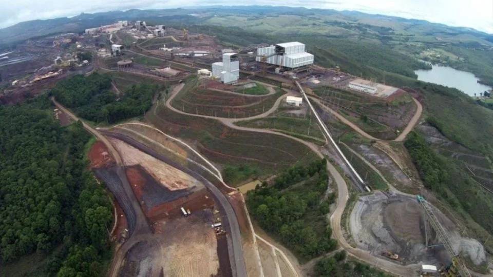 AGU cobra R$ 2 bilhões da Vale por extração ilegal em área pública