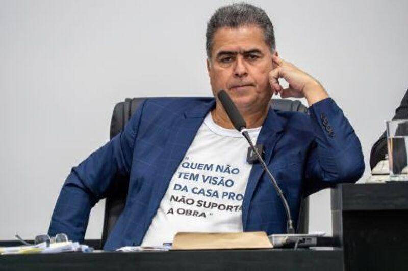 Justiça confirma bloqueio de bens de Emanuel Pinheiro por irregularidades na Saúde