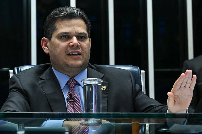 Davi pede que Congresso siga cumprindo sua missão pelo Brasil