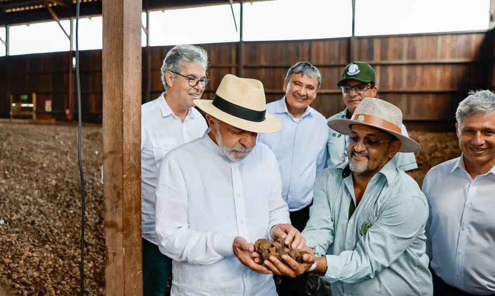 Lula critica motim de parlamentares da oposição