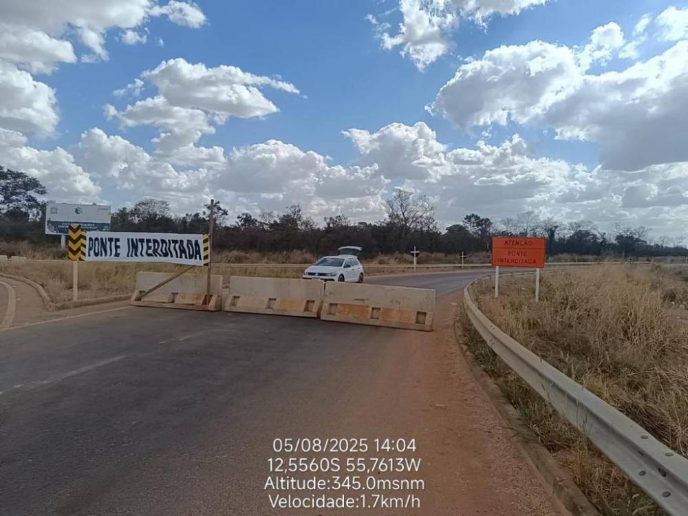 Sinfra alerta motoristas que estão passando sobre ponte interditada no Rio Teles Pires que ela pode cair
