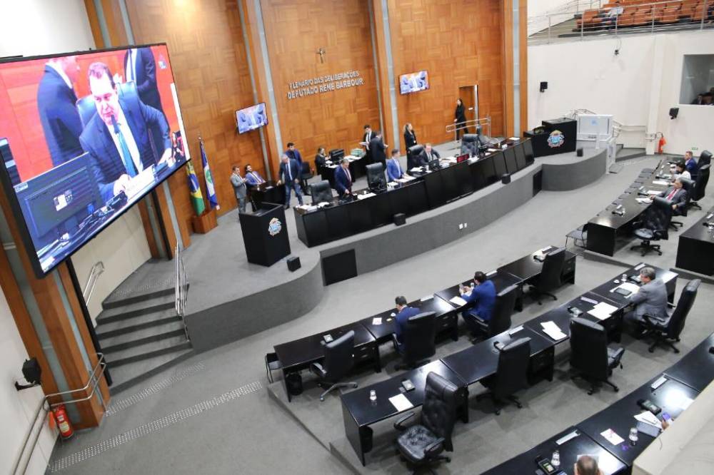 Assembleia aprova redução de 30% no 