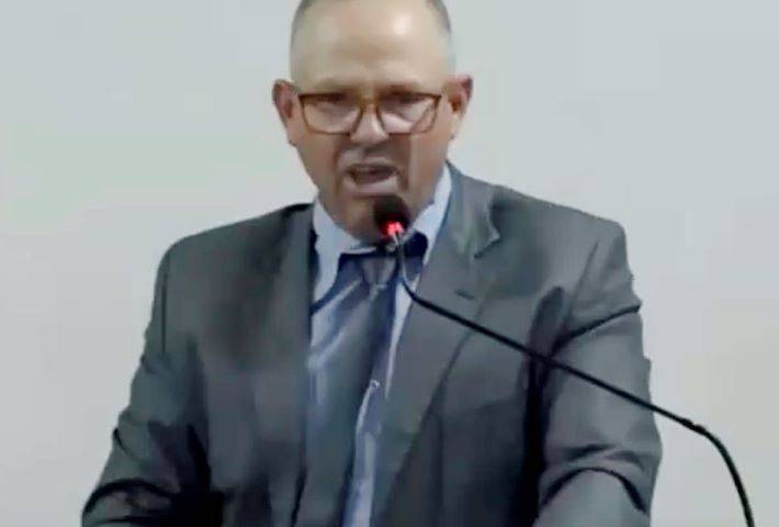 Câmara de Pedra Preta abre Comissão Processante contra vereador que chamou prefeita de 