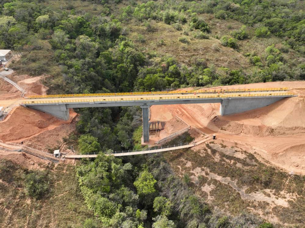 Rumo conclui nova ponte sobre o Córrego São Paulo e avança com as obras da Ferrovia de Mato Grosso   