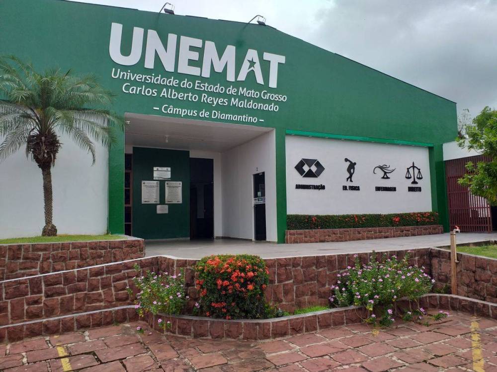 Alunos da Unemat ganham na justiça o direito de manter grade curricular antiga