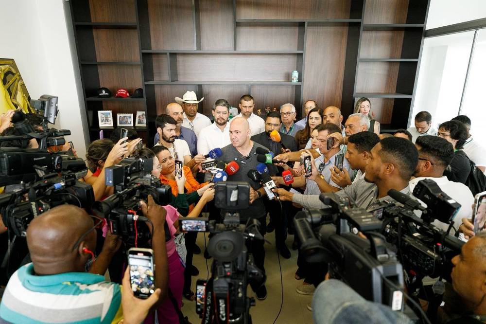 Abilio miniminiza críticas sobre bandeira dos EUA em manifestações no Brasil