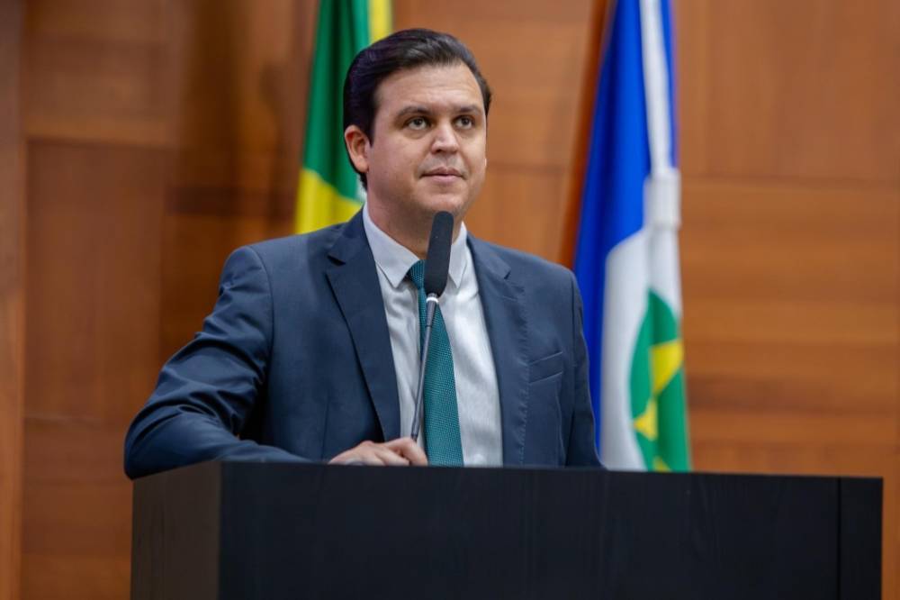 Thiago Silva rebate Abilio e afirma que PL tem histórico mais à esquerda que o MDB