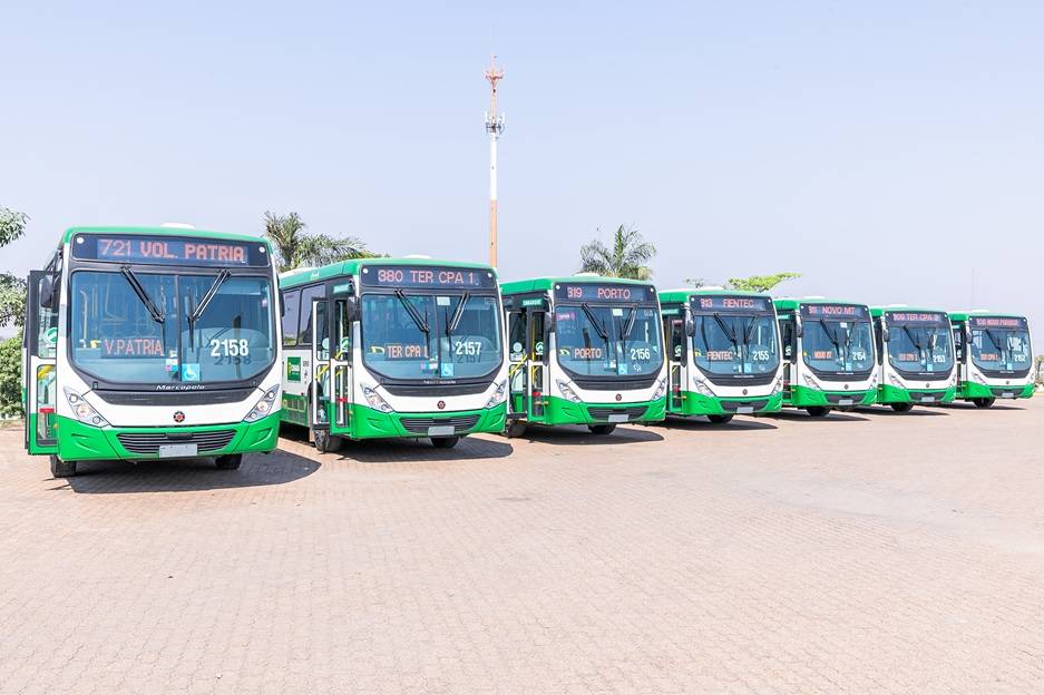 Empresa Rápido Transportes é acionada e coloca mais 7 ônibus para reforçar o atendimento no bairro Pedra 90