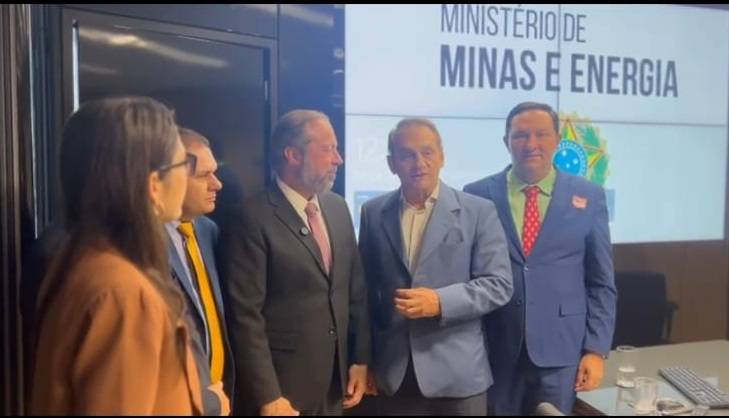 Ministro de Minas e Energia recebe comissão da ALMT e diz que vai fazer os ajustes que serão sugeridos pelos deputados de MT