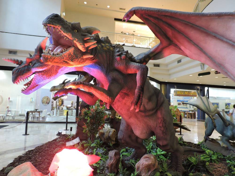 Dragões gigantes tomam conta de Várzea Grande em exposição inédita