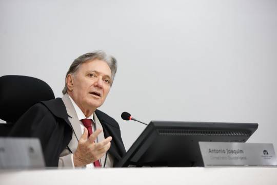 TCE aponta que incentivos fiscais vêm sendo concedidos de forma desigual e para poucas empresas nas regiões mais ricas do estado