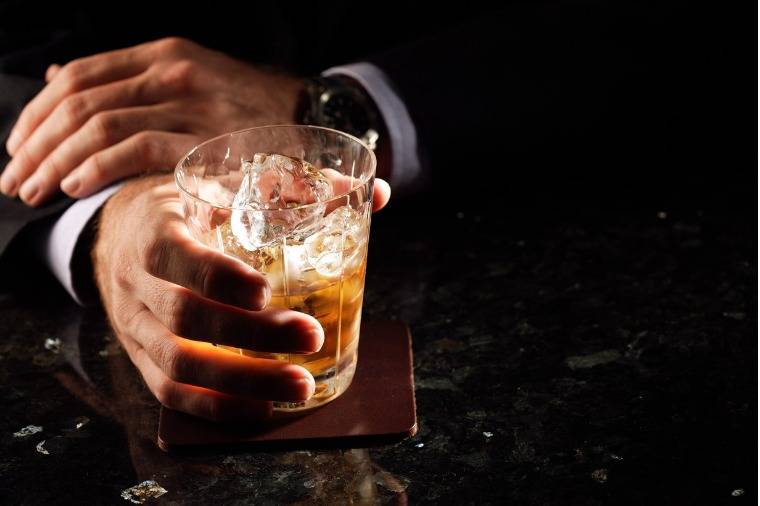 MPMT notifica estabelecimentos para rigor na compra, recebimento e comercialização de bebidas alcoólicas