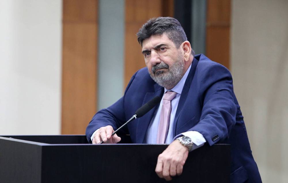 Projeto de Lei de autoria do Dr. João prevê multa de até R$ 1 bilhão para bebidas irregulares