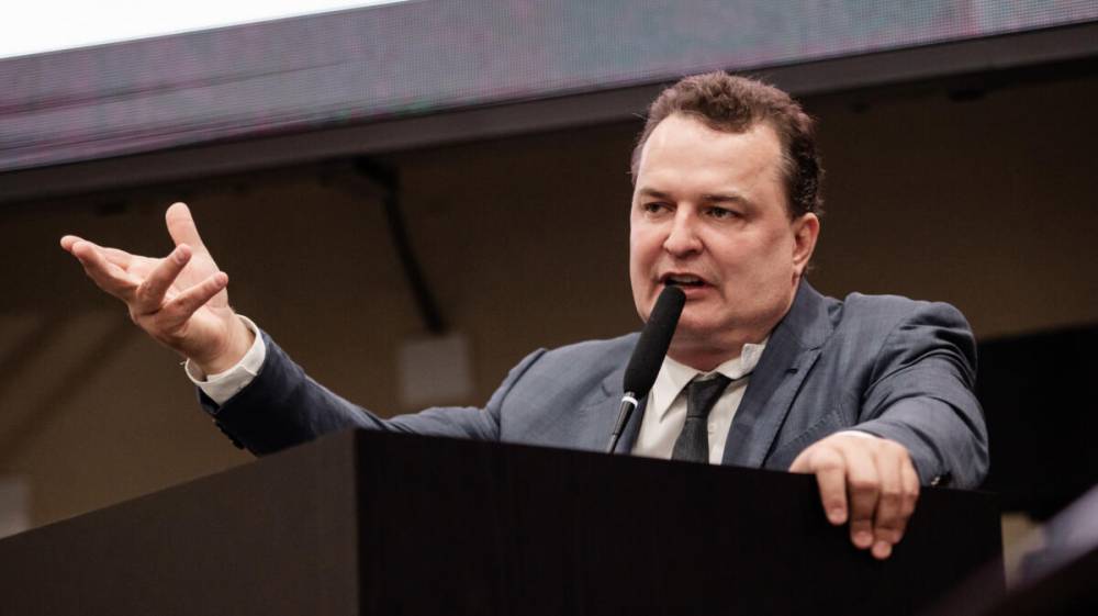 Falar em cuidados paliativos é falar sobre respeito, dignidade e compaixão, diz Max Russi