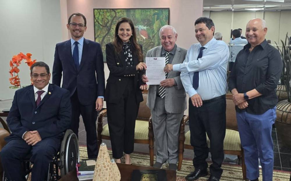 Presidente da OAB-MT entrega a Lista Sêxtupla ao TJMT