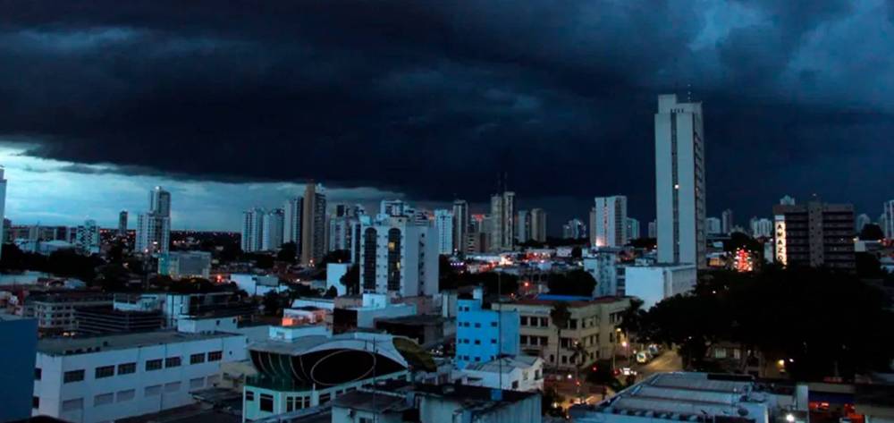 Climatempo diz que frente fria avança pelo Brasil e traz chuva forte e trovoadas para Cuiabá