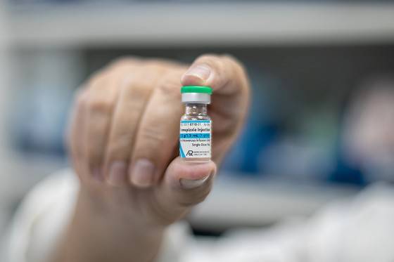 Cuiabá recebe antídoto contra metanol e reforça alerta sobre bebidas adulteradas