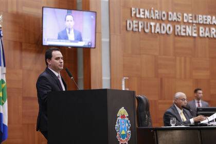 Diego Guimarães terá que indenizar Emanuel Pinheiro por danos morais