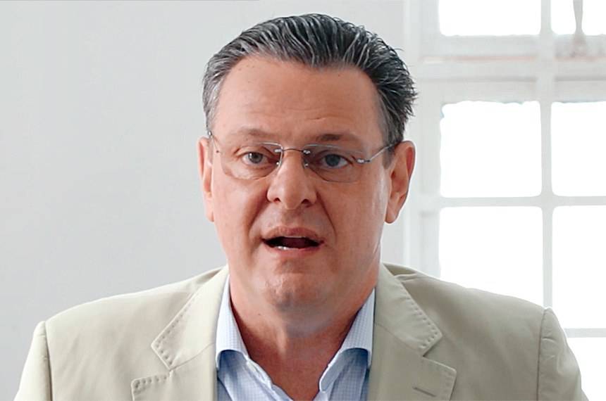 Ministro Carlos Fávaro quita dívida que corria na justiça do Paraná