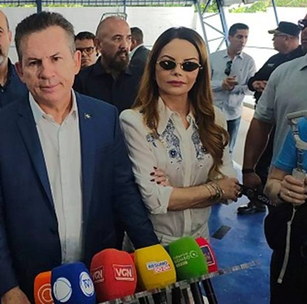 Mauro diz que Eduardo Bolsonaro enlouqueceu nos EUA