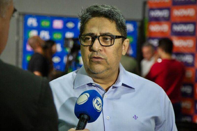 Ananias minimiza briga entre Mauro Mendes e Eduardo Bolsonaro, mas alerta para riscos da anistia