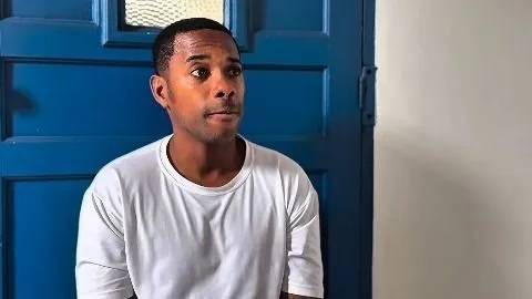 Robinho pede, é transferido para o interior de São Paulo e consegue deixar a prisão dos famosos