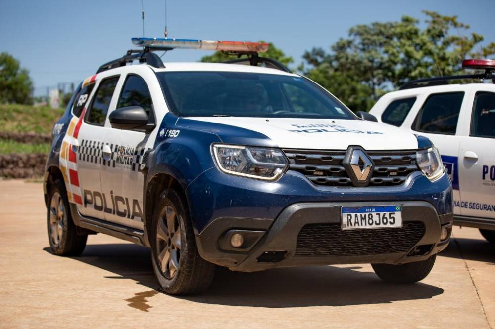 Suspeito de matar homem a facadas após discussão em bar é preso pela PM