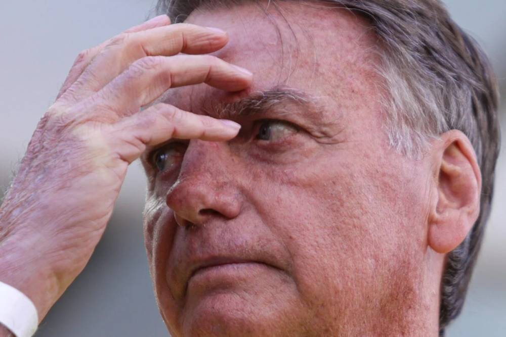 “Surto” relatado por Bolsonaro estaria ligado ao uso de medicamentos