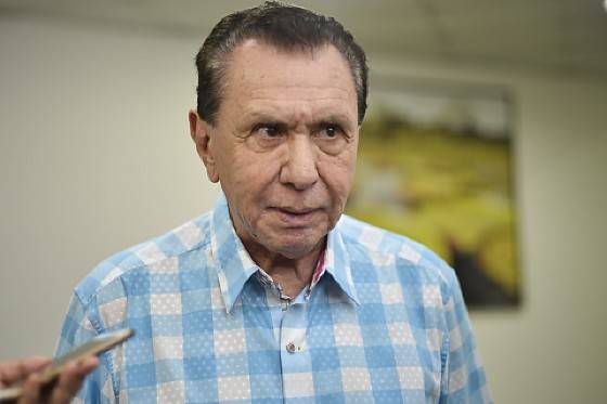 Bezerra diz que prisão de Bolsonaro é “dia histórico” e reforça que democracia saiu mais forte