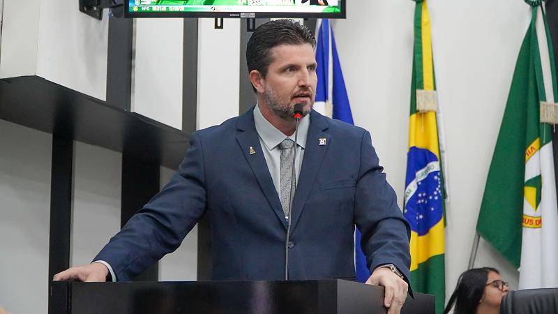 Ranalli acusa STF de extrapolar funções e pede reação firme do Congresso